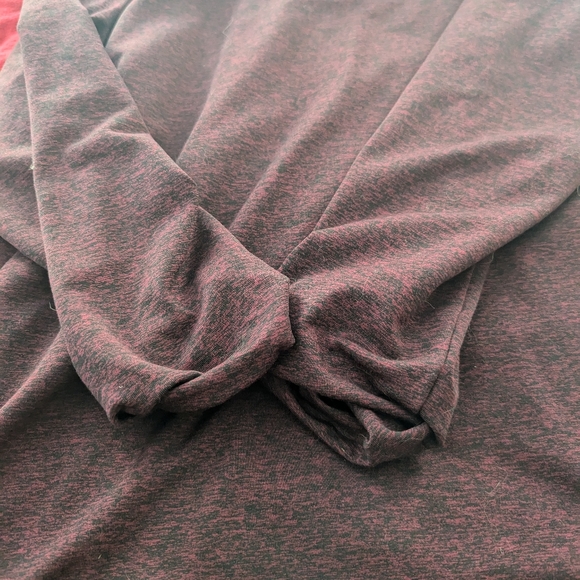 Cowl neck athletic sweatshirt - Picture 3 of 3